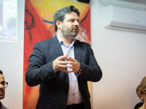 Sassari, verde pubblico: via alla manutenzione dell’area attorno alle case popolari di via Cilea